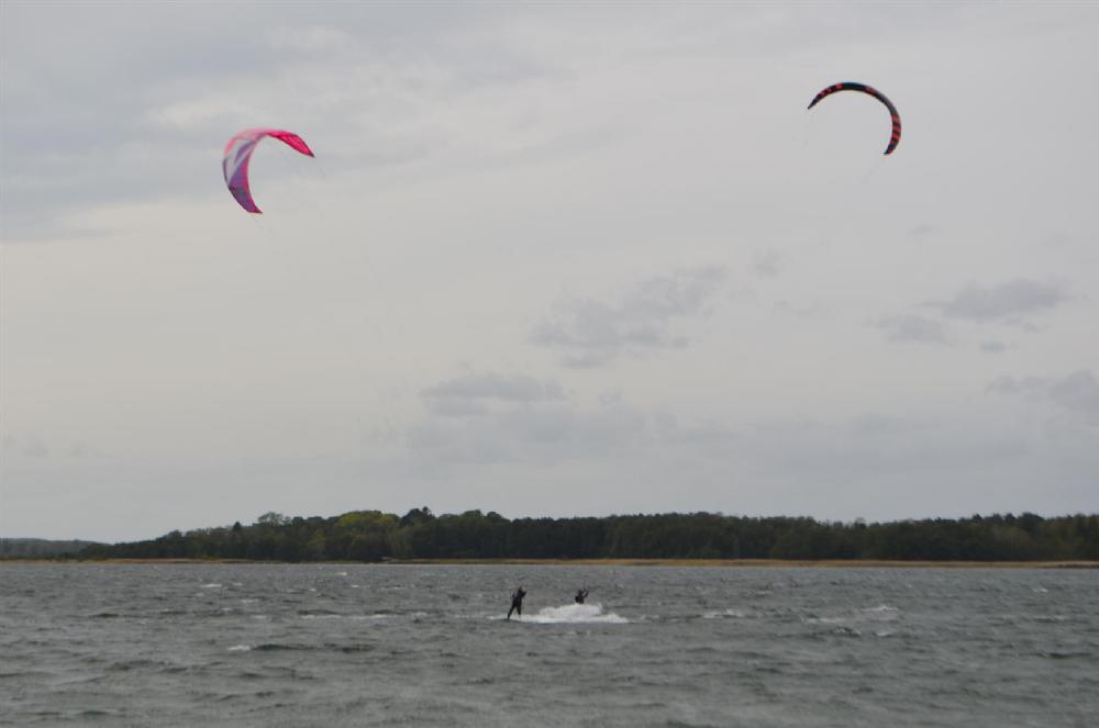 Kitesurfing  